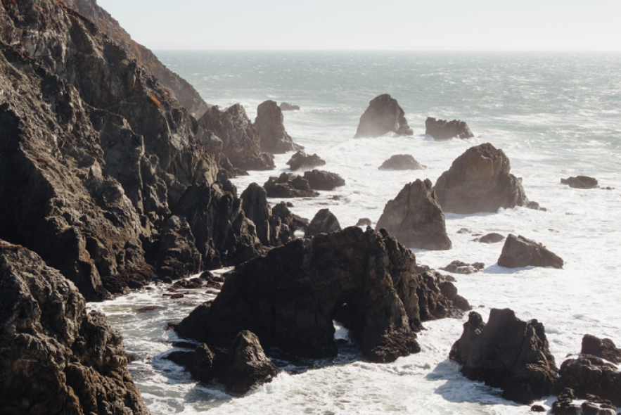 crashing waves on rocks